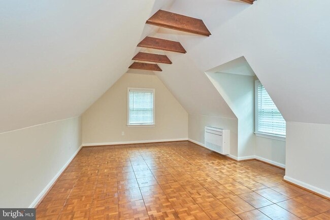 Building Photo - 3819 Woodbine St