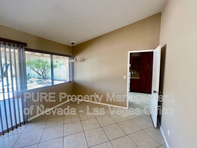 Building Photo - 6649 Wayburn Way