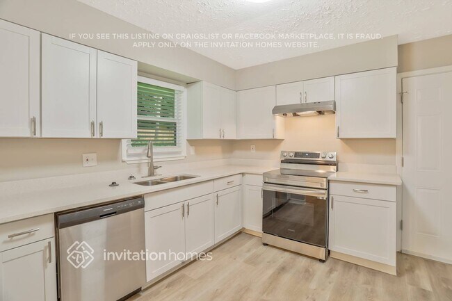 Building Photo - 590 Kenridge Cir