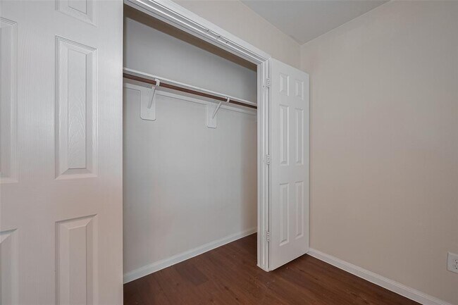 Building Photo - 6026 Stockholm Ct