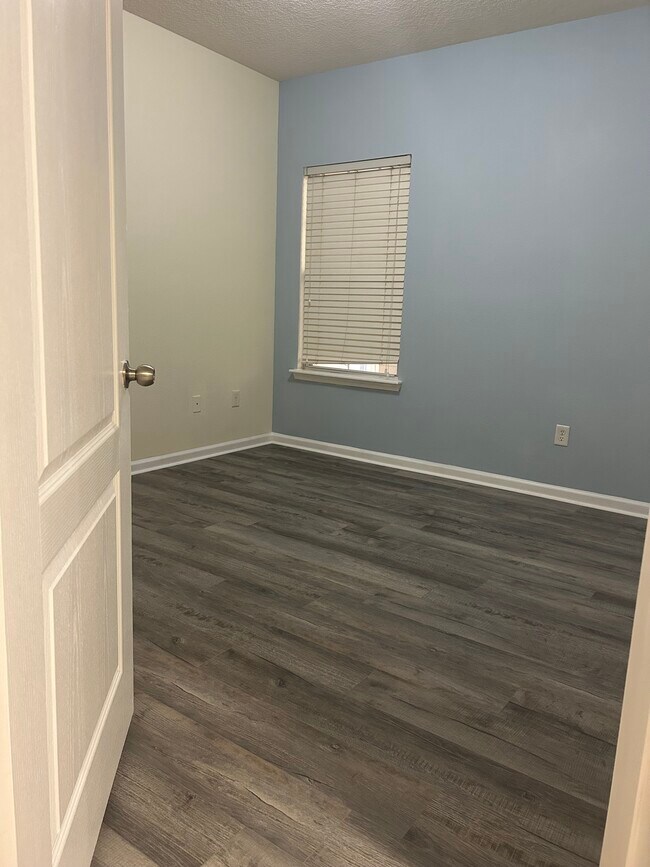 Building Photo - 4991 Key Lime Dr