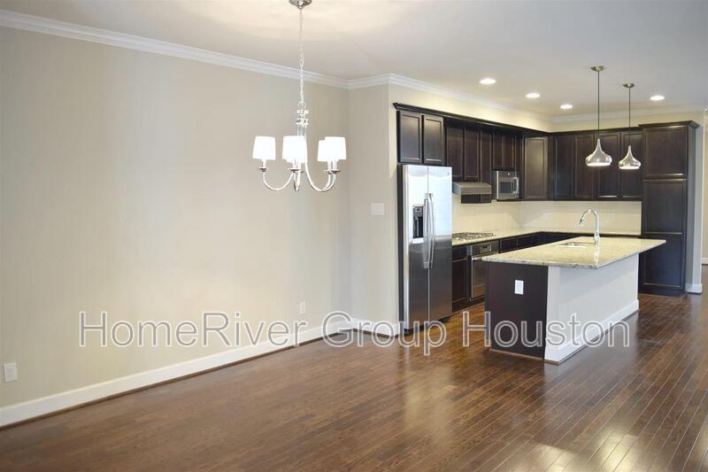 Building Photo - 215 Kendrick Pines Blvd