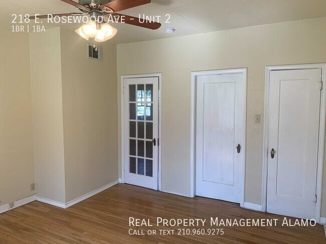 Building Photo - 218 E Rosewood Ave