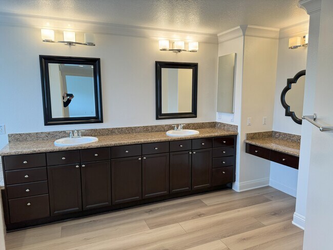 Building Photo - 30434 Mallorca Pl