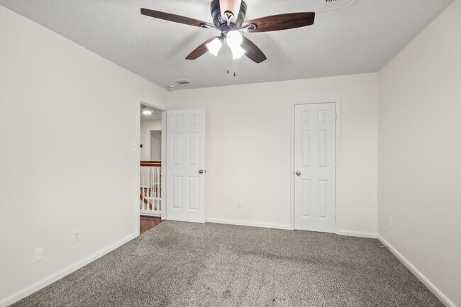 Building Photo - 255 Silky Leaf Dr