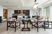 Building Photo - 2001 Lincoln St