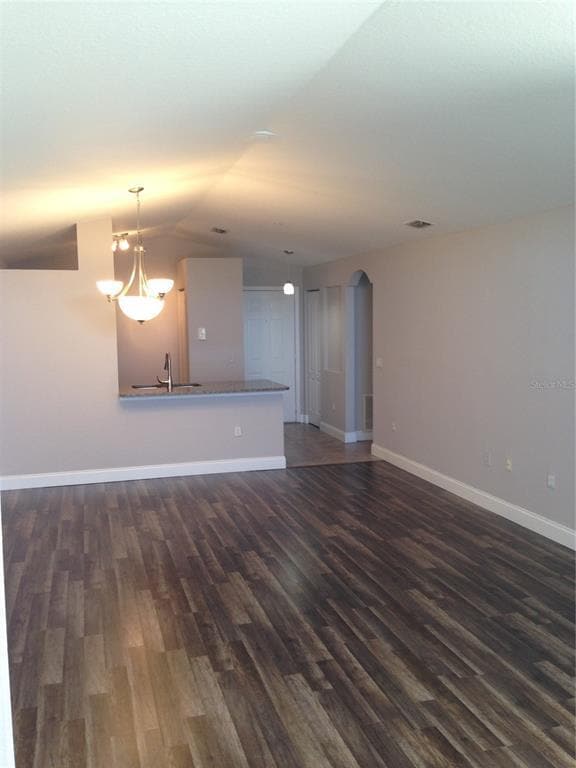 Building Photo - 3373 S Kirkman Rd