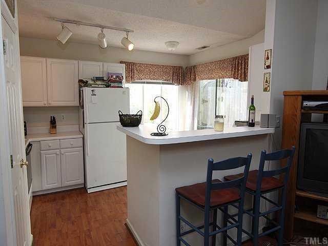 Building Photo - 4210 Pin Oak Dr