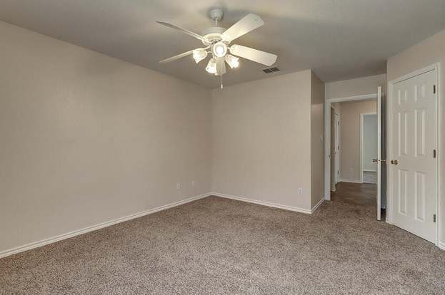 Building Photo - 14905 Dasmarinas Dr