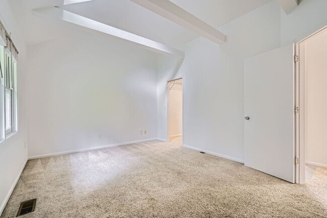 Building Photo - PRICE DROP!! >> Available NOW! Waterfront ...