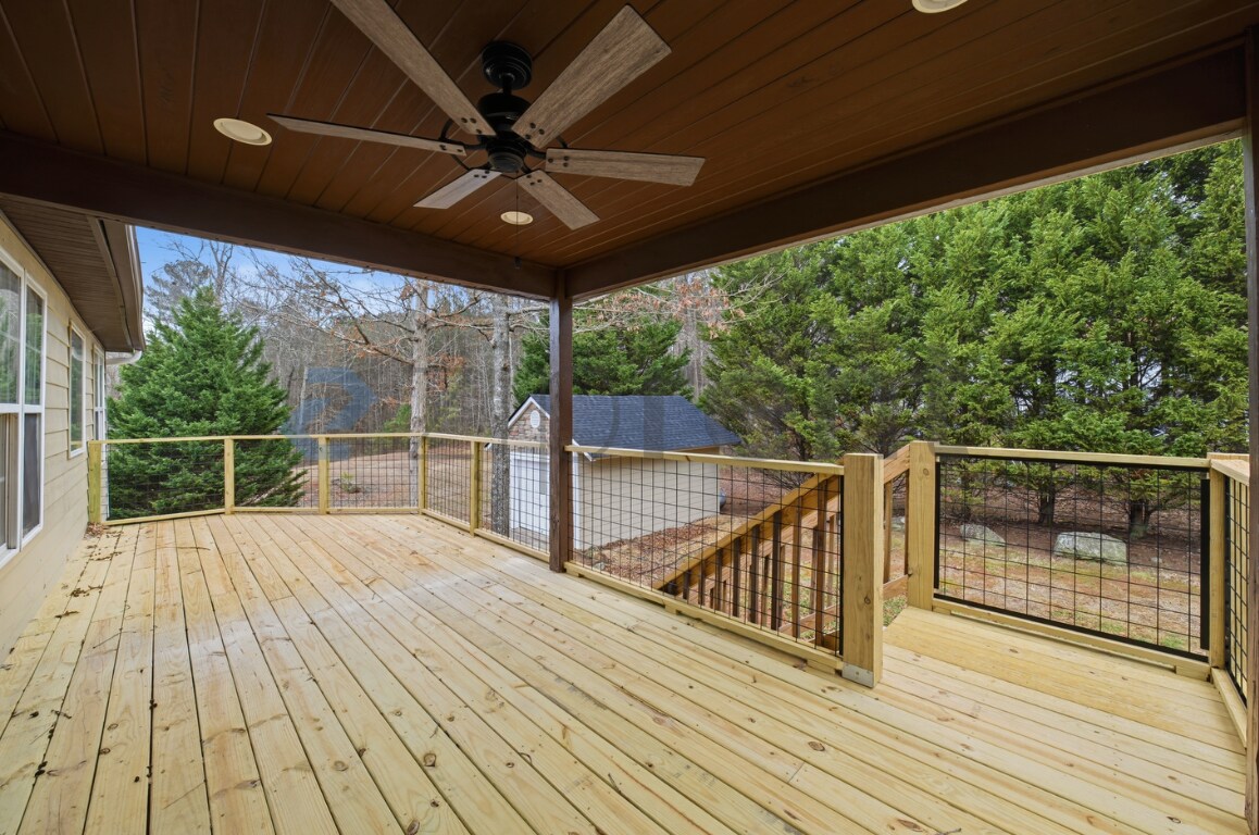 Building Photo - 72 Country Creek Rd