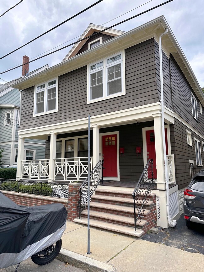 Building Photo - 19 Whitney Ave