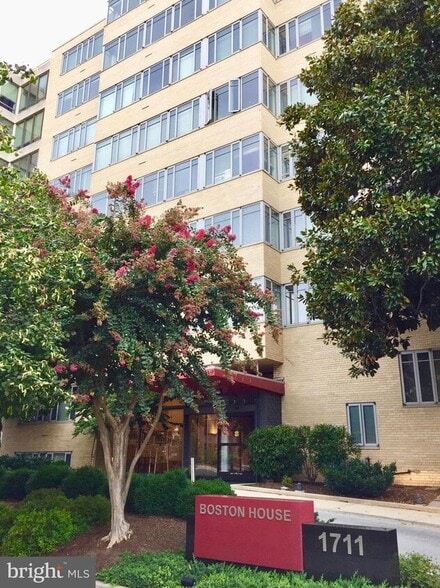Building Photo - 1711 Massachusetts Ave NW