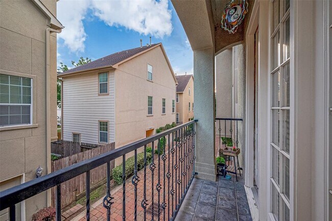Building Photo - 1606 Colorado St