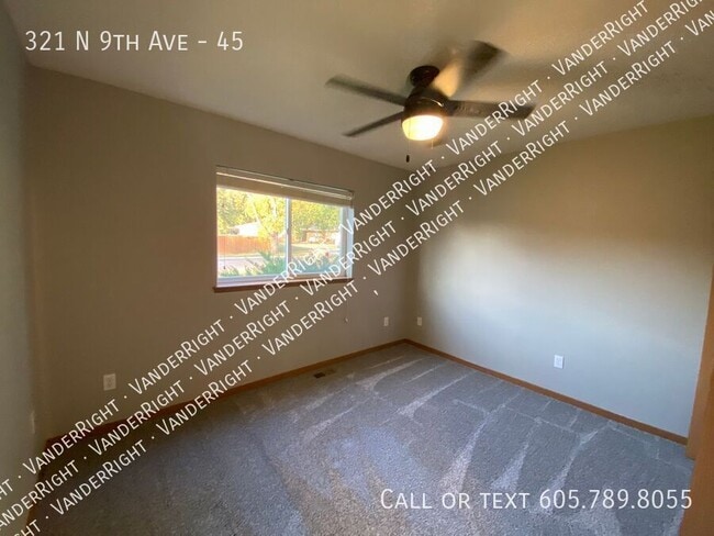 Building Photo - 321 9th Ave