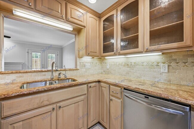 Building Photo - 1229 Roaring Springs Rd