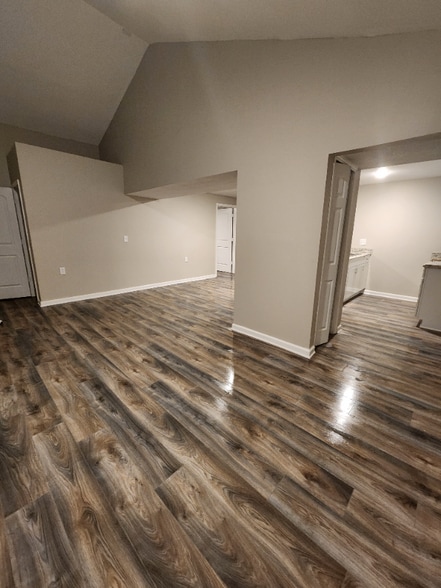 Building Photo - 4100 E 60 Terrace