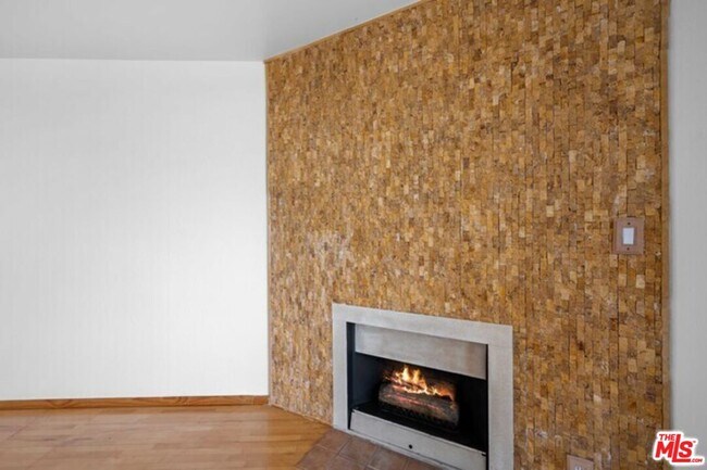 Building Photo - 10535 Wilshire Blvd