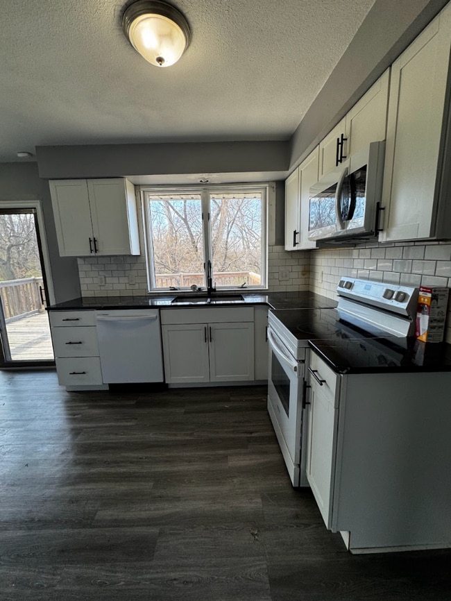 Building Photo - 4112 N 84th St