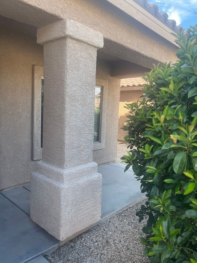 Building Photo - 8342 S Hunnic Dr