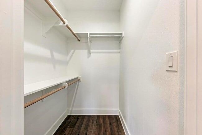 Building Photo - 7714 Watson St