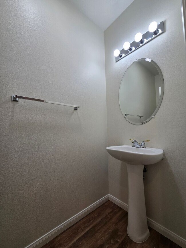 Building Photo - A Fabulous single story home in NW Las Vegas