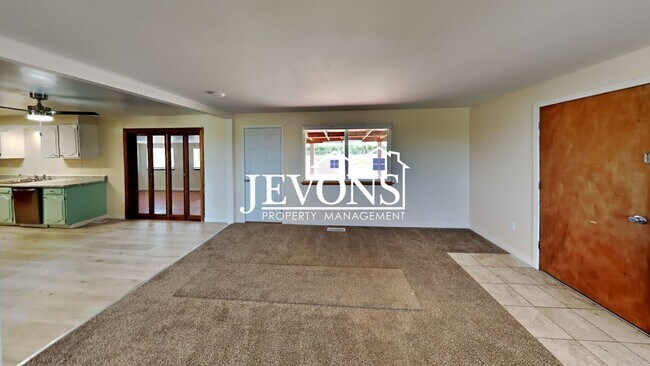 Building Photo - Water and sewer included! Comfortable 3-be...
