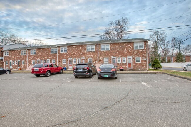 Building Photo - 53 Hiltbrand Rd