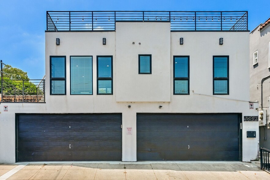 Building Photo - 872-878 Serrano Place