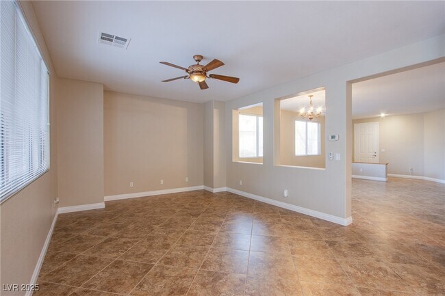 Building Photo - 462 Kirkstone Way