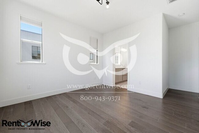 Building Photo - 49 Tidal Wy