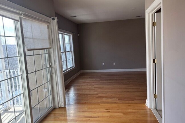 Building Photo - 1210 Windsor Park Ct