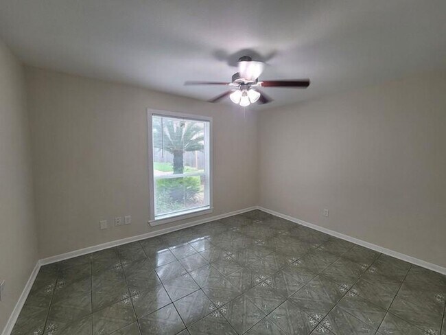 Building Photo - 215 Post Office #1001