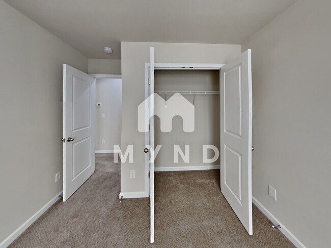 Building Photo - 5617 Newton Creek Dr