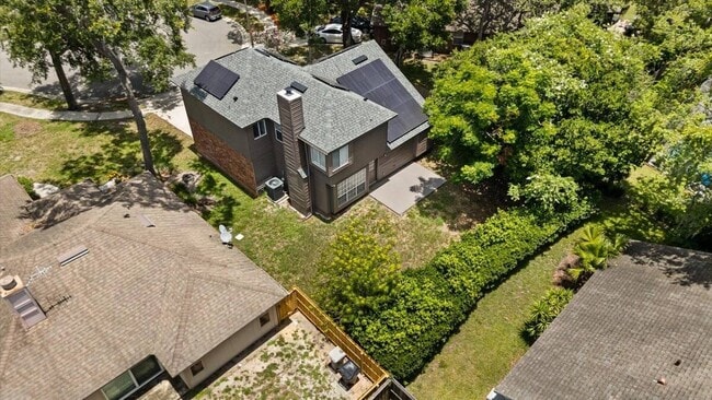 Building Photo - 1509 Red Oak Ct