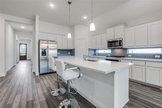 Building Photo - 710 Creekview Ln