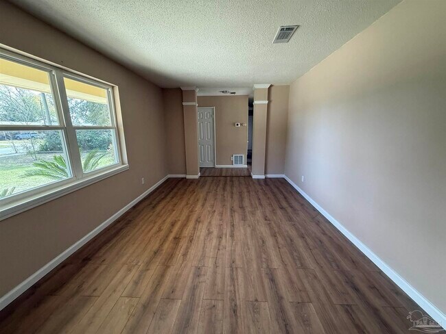 Building Photo - 7845 Le Jeune Dr