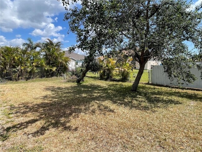 Building Photo - 2446 SW Embers Terrace