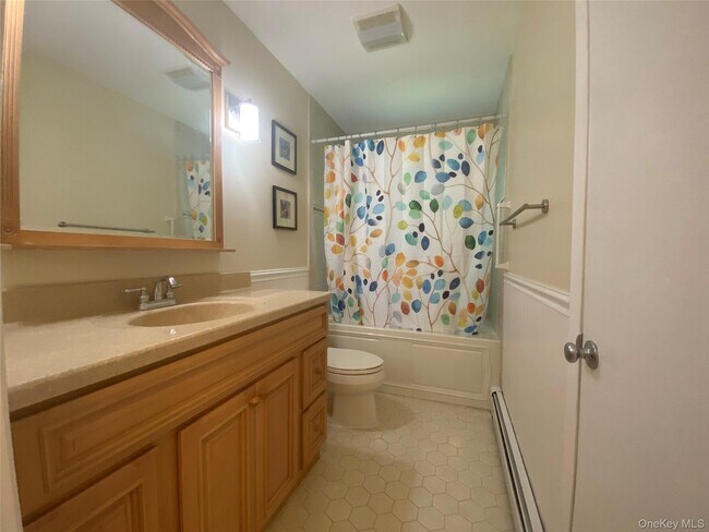 Building Photo - 15 Crestview Dr