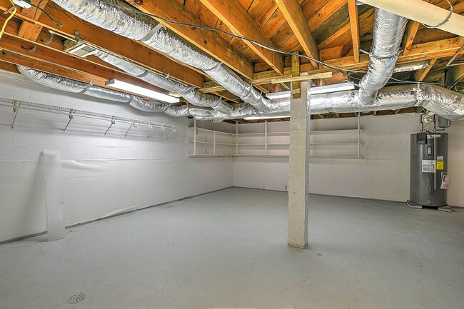 Building Photo - 14 22nd St