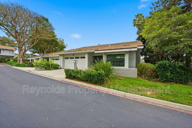 Building Photo - 2279 Caminito Cabala