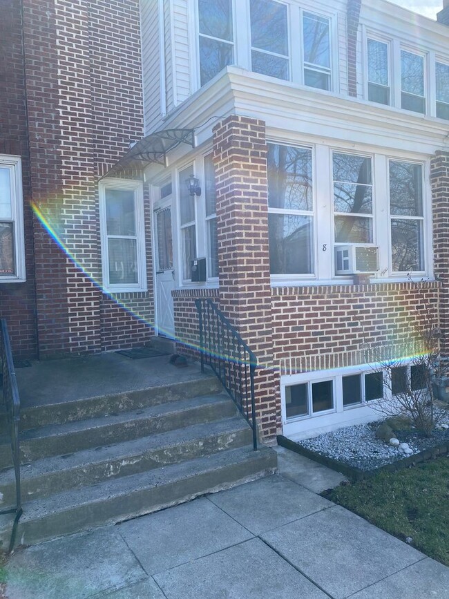 Building Photo - Now Available-3 Bedroom Norristown Rental!