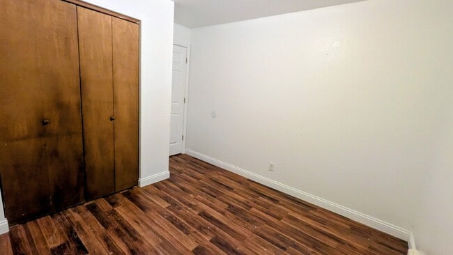 Building Photo - 1432 25th Ave