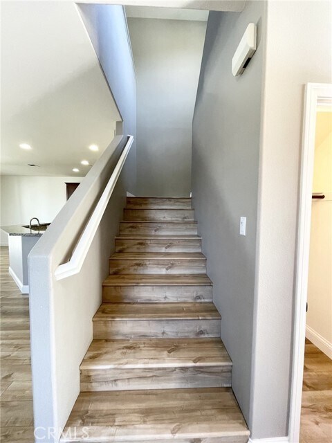 Building Photo - 3586 Bur Oak Rd