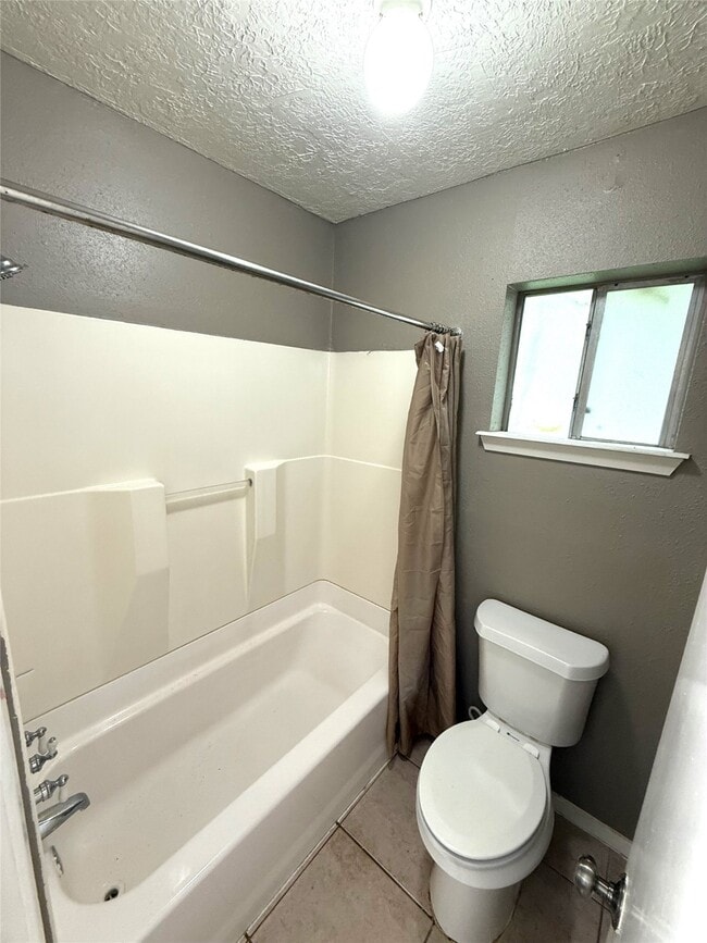 Building Photo - 2503 Ironclad Dr