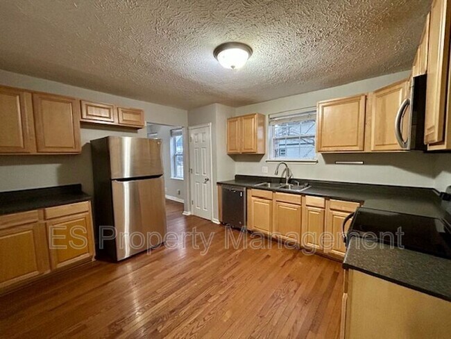 Building Photo - 1502 Lexington Ave