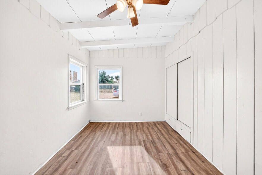 Building Photo - 11393 Lee Ave