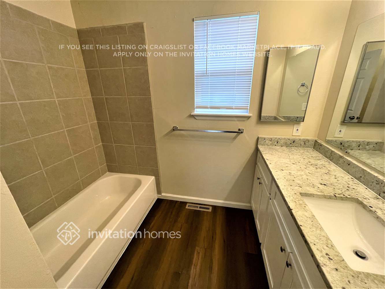 Building Photo - 21906 Saddlebrook Ct
