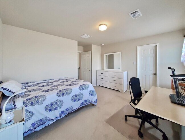 Building Photo - 1436 Lindo Dr