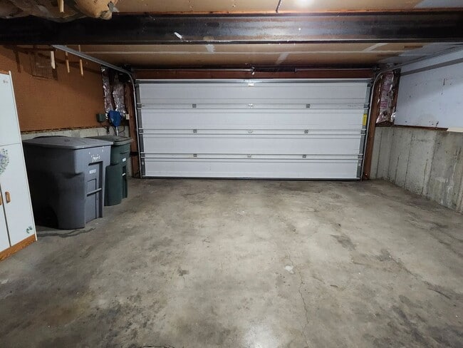 Building Photo - 464 Mainmast Ct